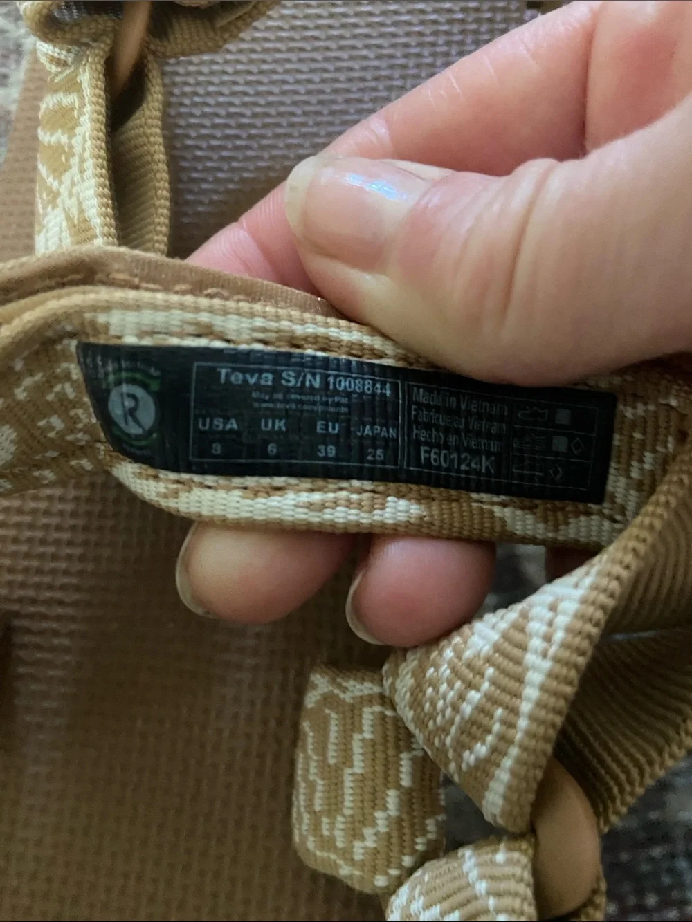 Teva flat form Tan Strappy Women’s Sandals with Patterned, practically new - Picture 5 of 6